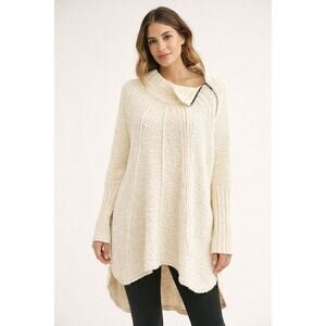Free People Spin Around Poncho Sweater in Ivory Size XS/S Oversized Relaxed Boho